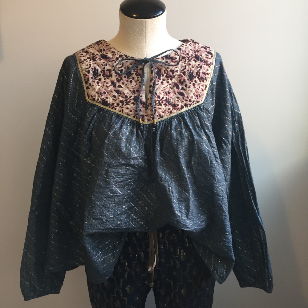 Stunning Sparkly Pattern Blouse